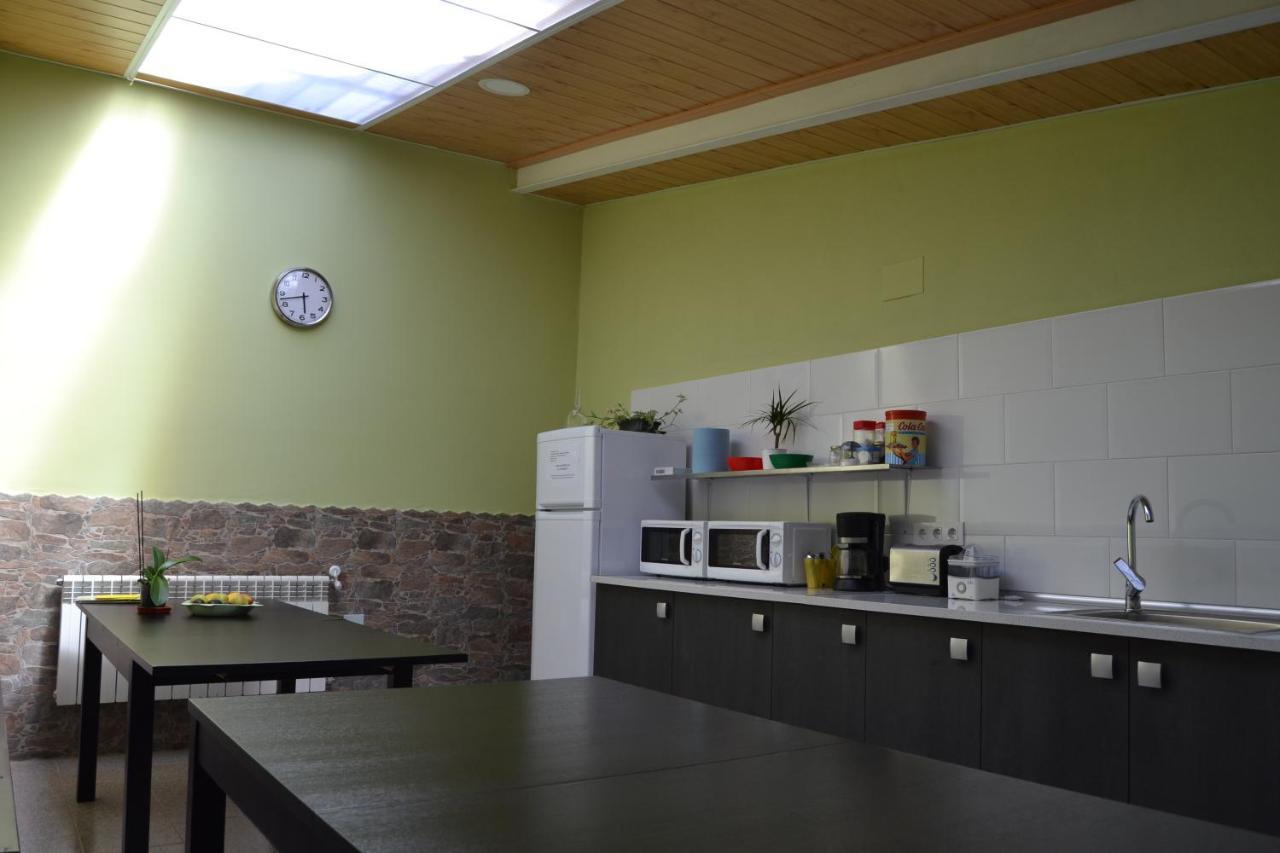 Albergue Valle Del Nonaya Salas  Εξωτερικό φωτογραφία
